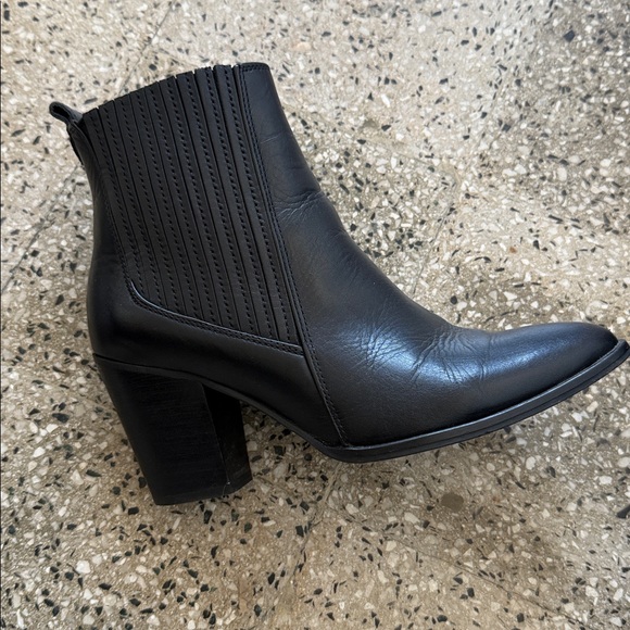 West Lo Clarks Black Leather Ankle Booties - Picture 2 of 5